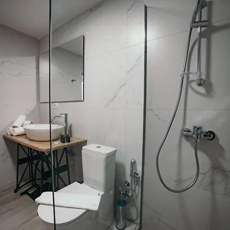 A Rustic Private With 1 Bedroom In Center Sarande